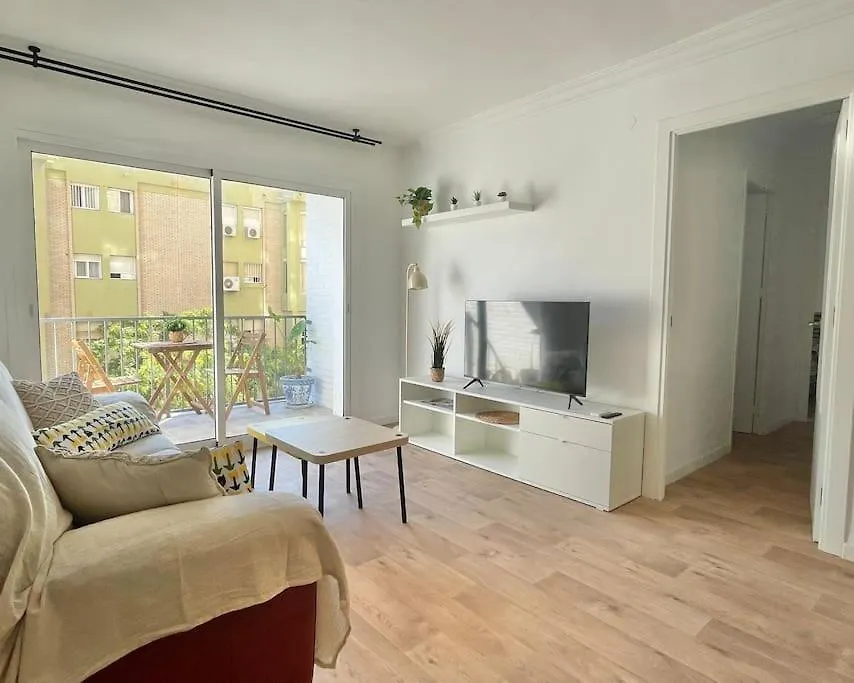 3 Habitaciones, Terraza Y A 200 Metros De La Playa Malaga Spain