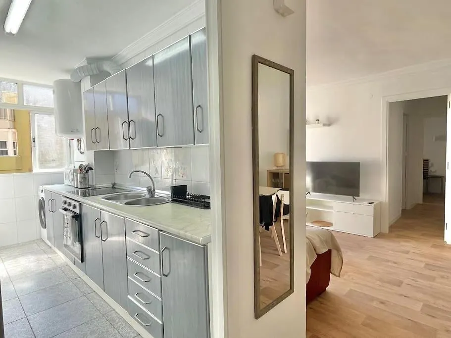 아파트 3 Habitaciones, Terraza Y A 200 Metros De La Playa 말라가 스페인